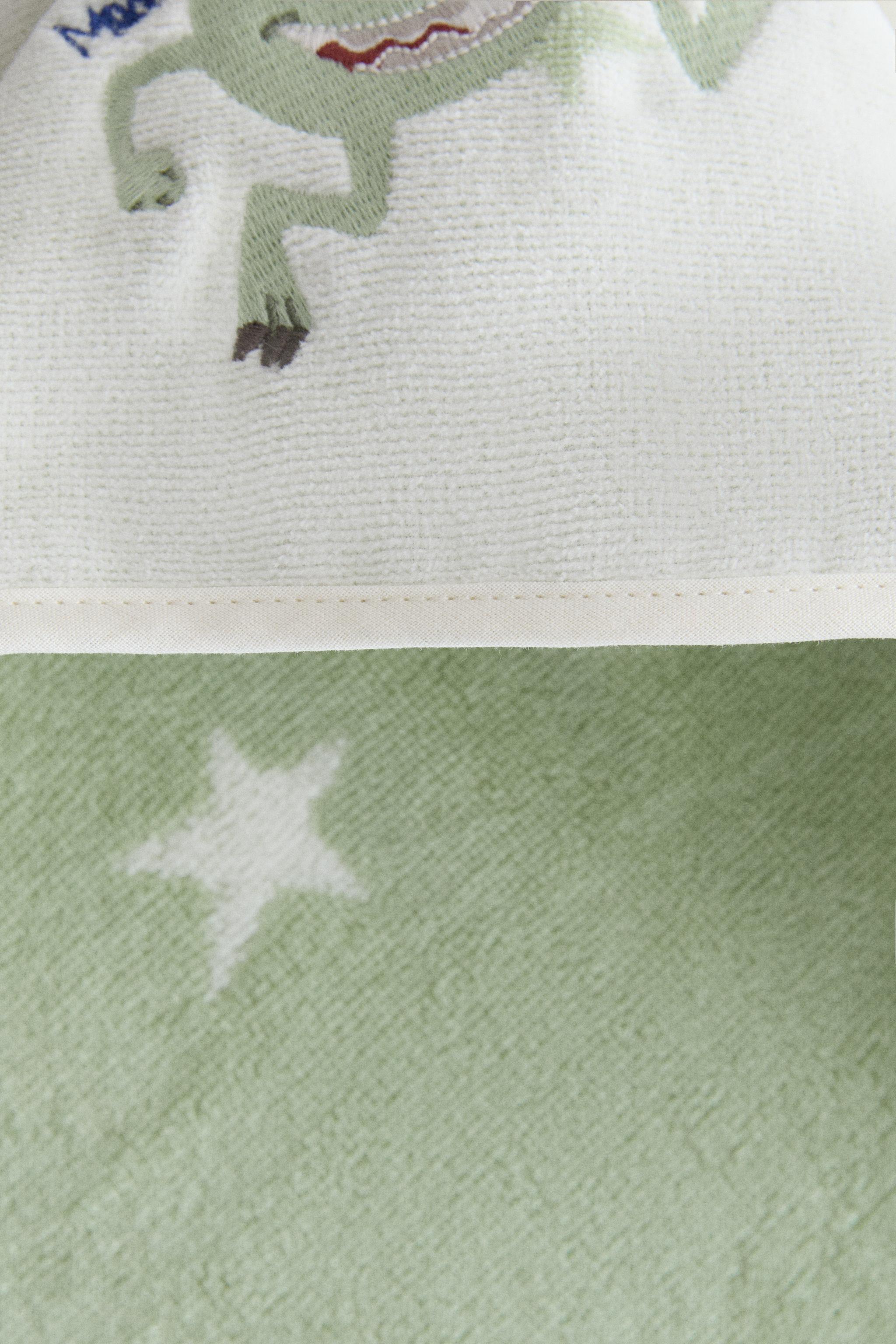 KIDS' MONSTERS, INC. ©DISNEY/PIXAR HOODED TOWEL